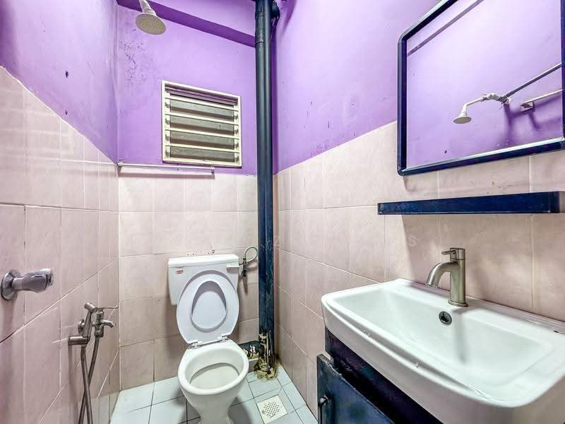 Apartment for Sale at Amazing Heights - Izzat Zamros - Bathroom - PropertyGuru.com.my