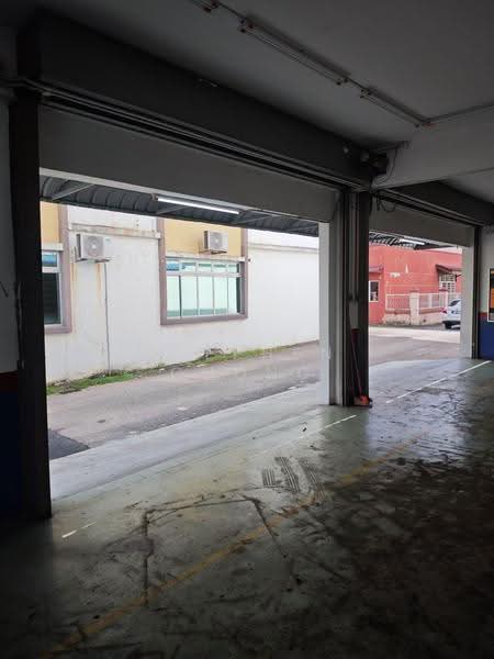 Shop / Office for Rent in Bandar Uda Utama (Johor Bahru) - Stephen Chong - Exterior - PropertyGuru.com.my
