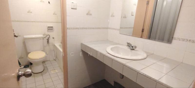 Apartment for Rent at Genting Permai Resort - Vincent Yeoh - Bathroom - PropertyGuru.com.my