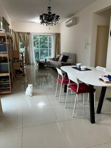 Kediaman Servis untuk Dijual di Metropolitan Square Service Residence - Siva Prakasam - Living Room - PropertyGuru.com.my