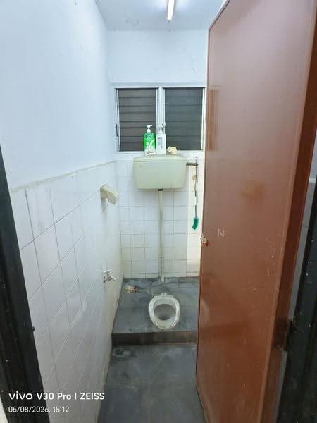 Terrace Factory for Sale in Taman Sri Ehsan (Kepong) - John Tan - Bathroom - PropertyGuru.com.my