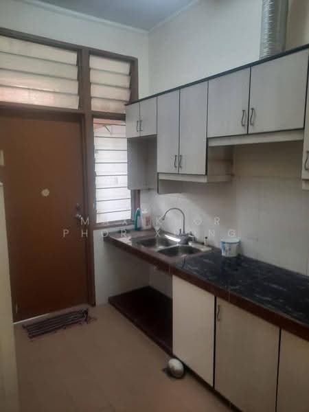 Terraced House for Rent in Bukit Raja (Selangor) - Max Khor Phor xiong - Kitchen - PropertyGuru.com.my