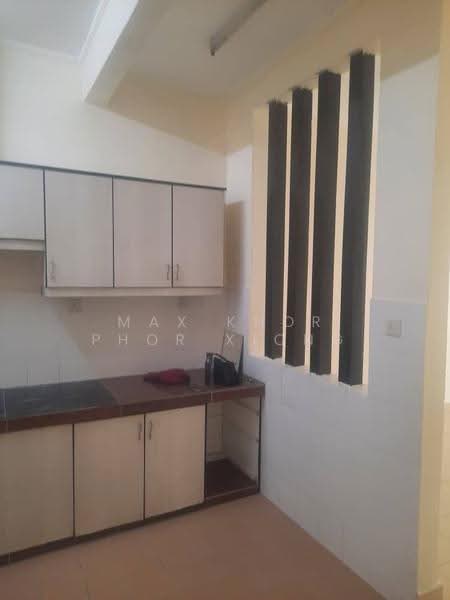 Terraced House for Rent in Bukit Raja (Selangor) - Max Khor Phor xiong - Kitchen - PropertyGuru.com.my