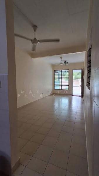 Terraced House for Rent in Bukit Raja (Selangor) - Max Khor Phor xiong - Living Room - PropertyGuru.com.my