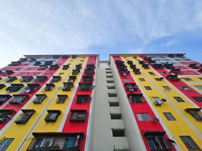 Pangsapuri untuk Dijual di Pangsapuri Laksamana - Rich Rao - Exterior - PropertyGuru.com.my