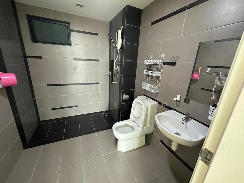 Condominium for Rent at The Z Residence - Winnie Lim - Bathroom - PropertyGuru.com.my