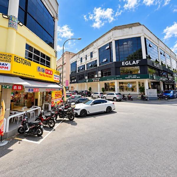 Shop for Rent in BANDAR PUCHONG JAYA (Puchong) - Patrick Chen - Exterior - PropertyGuru.com.my
