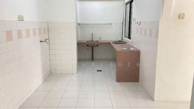 Pangsapuri untuk Disewa di Pangsapuri Perdana - Nor Khafadzah - Kitchen - PropertyGuru.com.my