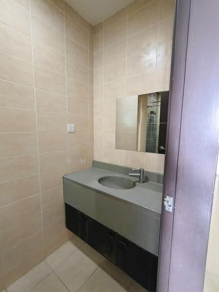 Condominium for Rent at Shaftsbury Residence - BH Tieh - Bathroom - PropertyGuru.com.my