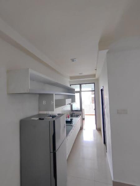 Condominium for Rent at Shaftsbury Residence - BH Tieh - Kitchen - PropertyGuru.com.my