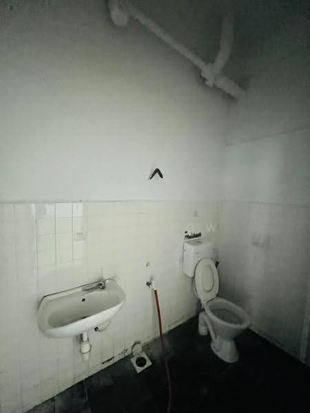 Shop for Rent in Taman Universiti (Skudai) - Zen Liow - Bathroom - PropertyGuru.com.my