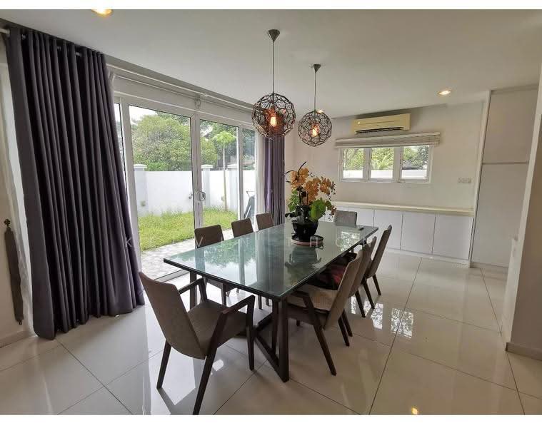 2-storey Terraced House for Rent in Pju 1a (Ara Damansara) - Kelvin Thong - Dining Room - PropertyGuru.com.my