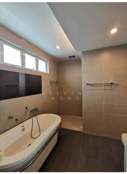 2-storey Terraced House for Rent in Pju 1a (Ara Damansara) - Kelvin Thong - Bathroom - PropertyGuru.com.my