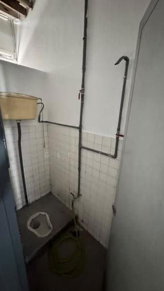 Terrace Factory for Rent in Bandar Sri Damansara (Selangor) - GEE Lee - Bathroom - PropertyGuru.com.my