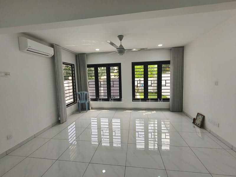 Rumah Teres untuk Disewa di Bangsar (Kuala Lumpur) - Daphne Lim - Living Room - PropertyGuru.com.my