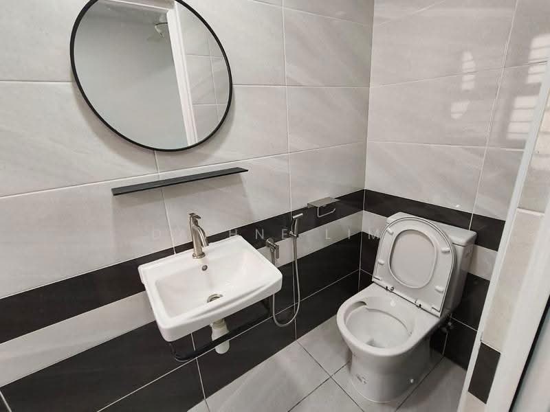 Rumah Teres untuk Disewa di Bangsar (Kuala Lumpur) - Daphne Lim - Bathroom - PropertyGuru.com.my