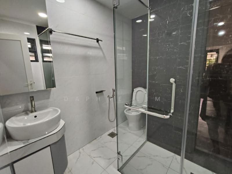 Rumah Teres untuk Disewa di Bangsar (Kuala Lumpur) - Daphne Lim - Bathroom - PropertyGuru.com.my