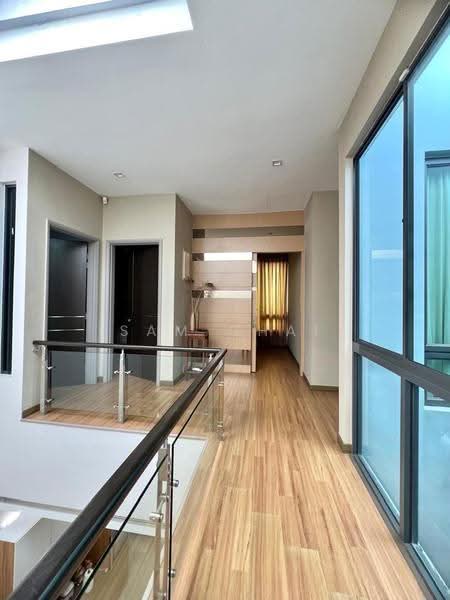 Rumah Berkembar untuk Dijual di Setia Eco Gardens (Gelang Patah) - Sam Chai - Corridor - PropertyGuru.com.my