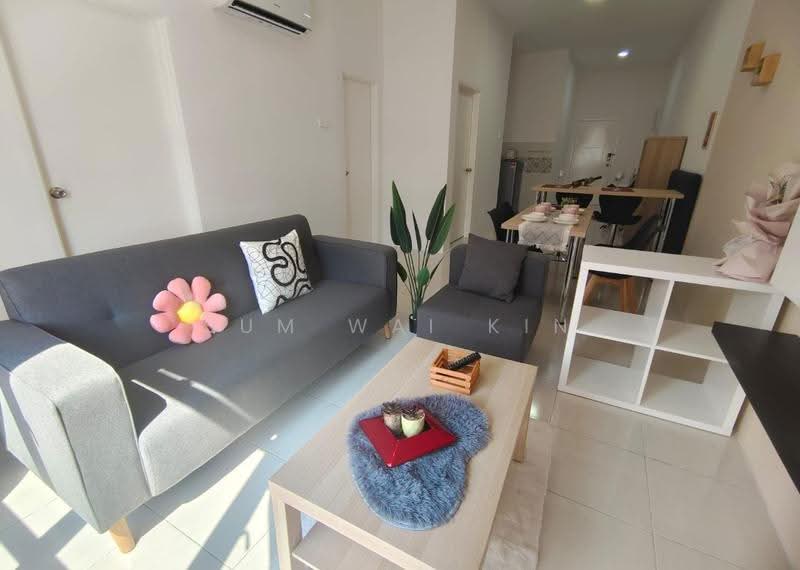 Kondominium untuk Dijual di The Anderson - Sum Wai Kin - Living Room - PropertyGuru.com.my