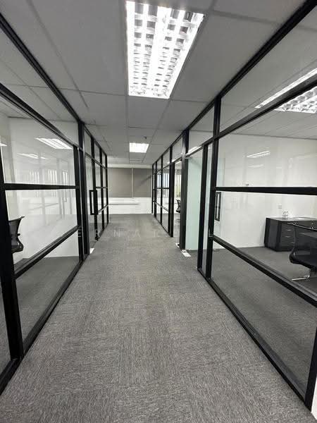 Shop for Rent in Tanjung Puteri (Johor Bahru) - Bernard Lim - Corridor - PropertyGuru.com.my