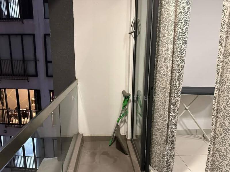 Kediaman Servis untuk Dijual di You Vista @ You City - Vincent Yeoh - Balcony - PropertyGuru.com.my