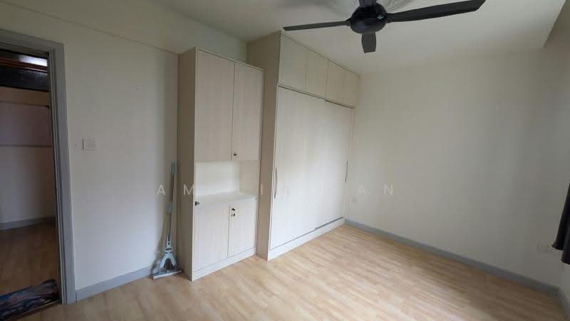 Kondominium untuk Dijual di Armanee - Amelia Gan - Bedroom - PropertyGuru.com.my