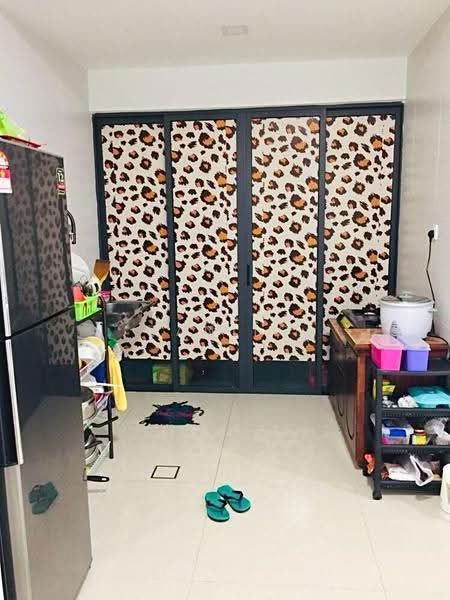 Service Residence for Sale at Damai Hillpark - Danilo Lim - Kitchen - PropertyGuru.com.my
