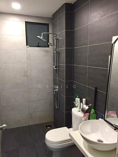 Service Residence for Sale at Damai Hillpark - Danilo Lim - Bathroom - PropertyGuru.com.my