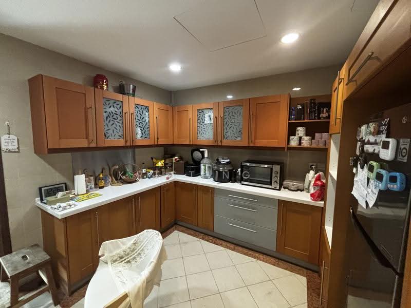 Kondominium untuk Dijual di Mont Kiara Damai Resort Condominium - Kristing . - Kitchen - PropertyGuru.com.my
