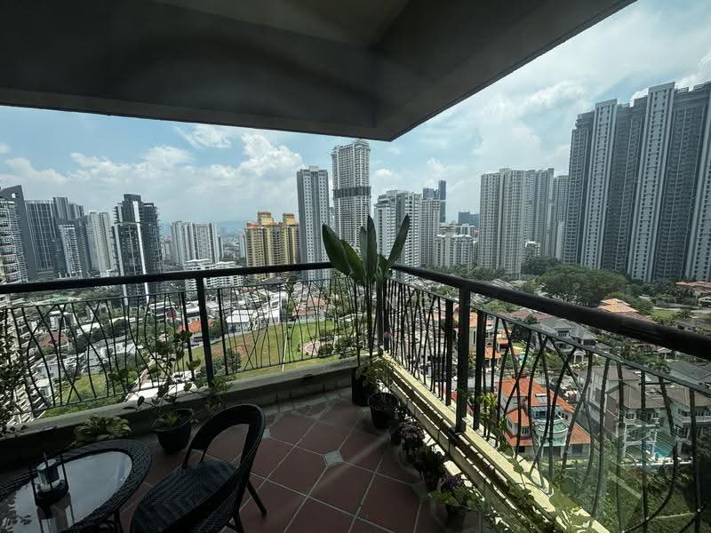 Kondominium untuk Dijual di Mont Kiara Damai Resort Condominium - Kristing . - Balcony - PropertyGuru.com.my