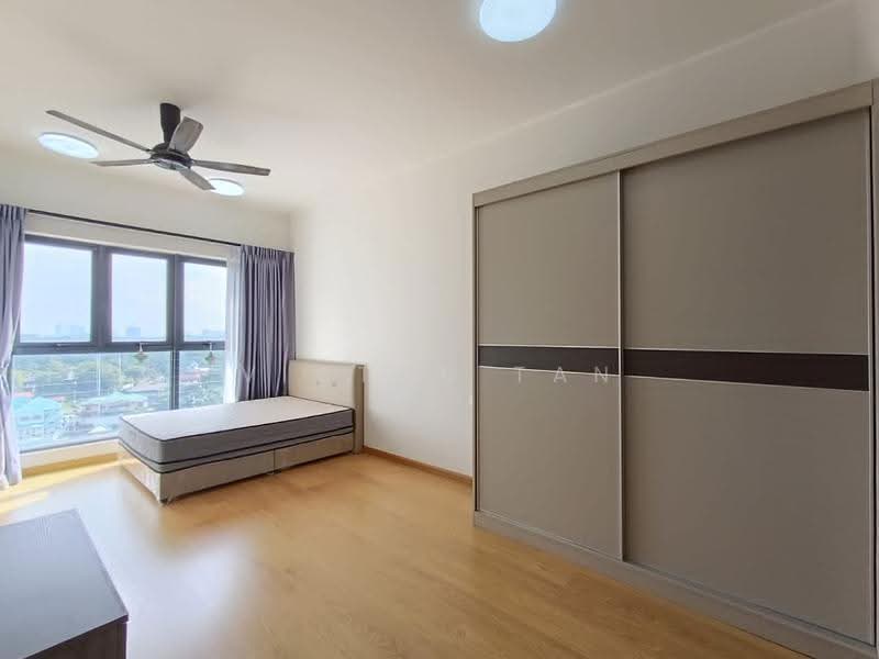 Condominium for Rent at Amberside @ Country Garden Danga Bay - Victor Tan - Bedroom - PropertyGuru.com.my