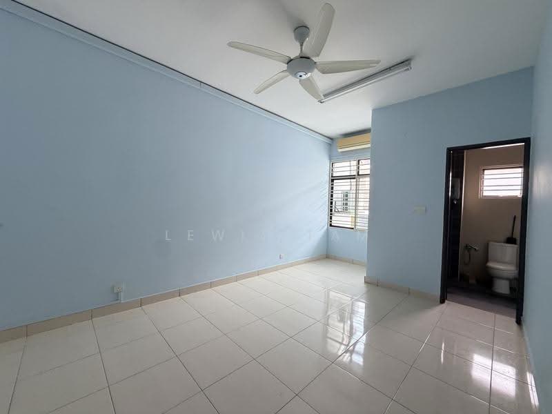 2-storey Terraced House for Sale in Puchong (Selangor) - Lewis Tam - Bathroom - PropertyGuru.com.my