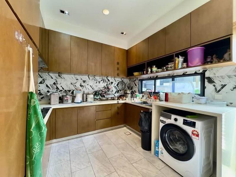 Semi-Detached House for Sale in Eco Ardence (Setia Alam) - Lucas Ng - Kitchen - PropertyGuru.com.my