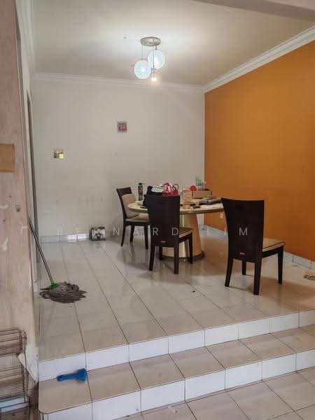 2-storey Terraced House for Rent in Taman Mount Austin (Tebrau) - Bernard Lim - Dining Room - PropertyGuru.com.my
