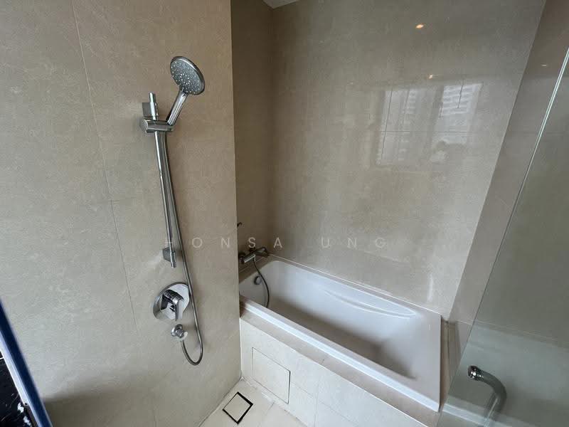 Kediaman Servis untuk Disewa di Pavilion Ceylon Hill - Honsa Ung - Bathroom - PropertyGuru.com.my