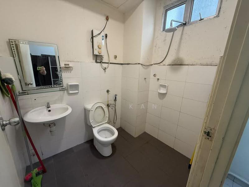 Service Residence for Rent at Tebrau City Residences - Max Kan - Bathroom - PropertyGuru.com.my