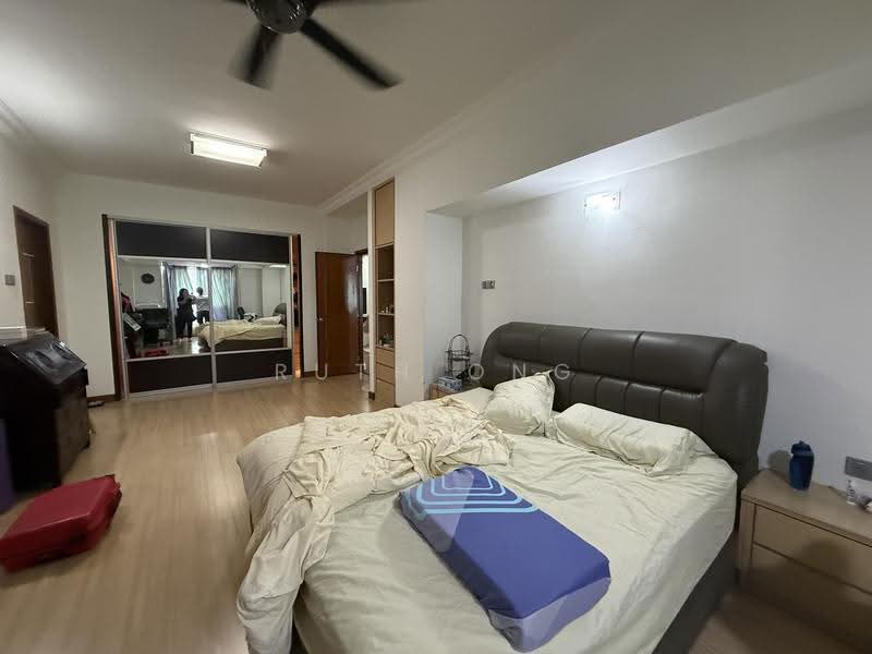 Kondominium untuk Dijual di The Regency Condominium - Ruth Ong - Bedroom - PropertyGuru.com.my