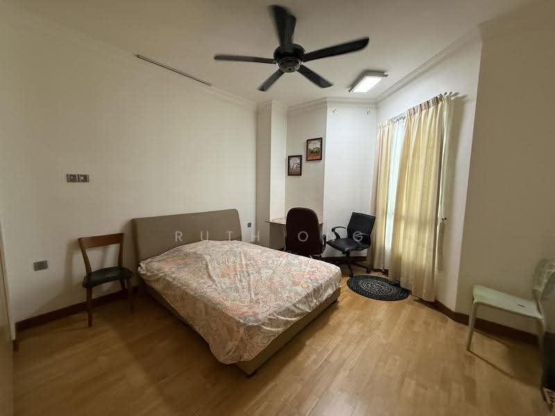 Kondominium untuk Dijual di The Regency Condominium - Ruth Ong - Bedroom - PropertyGuru.com.my