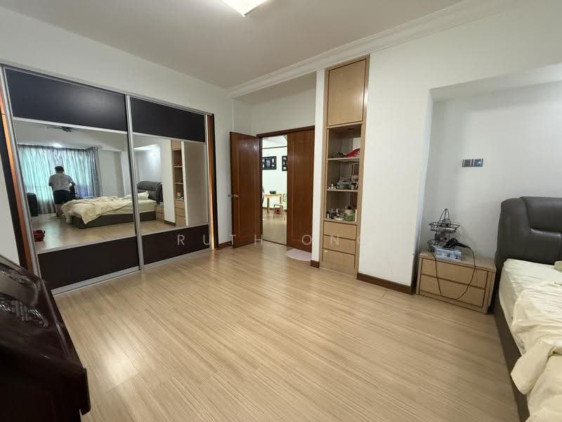 Kondominium untuk Dijual di The Regency Condominium - Ruth Ong - Bedroom - PropertyGuru.com.my
