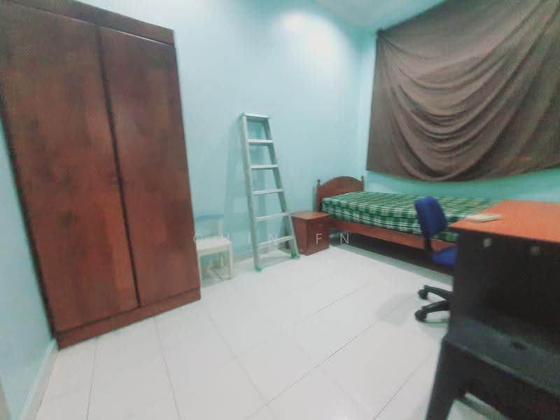 2-storey Terraced House for Sale in Taman Angkasa Nuri (Durian Tunggal) - CHIN FN - Bedroom - PropertyGuru.com.my