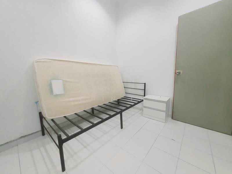 2-storey Terraced House for Sale in Taman Angkasa Nuri (Durian Tunggal) - CHIN FN - Bedroom - PropertyGuru.com.my