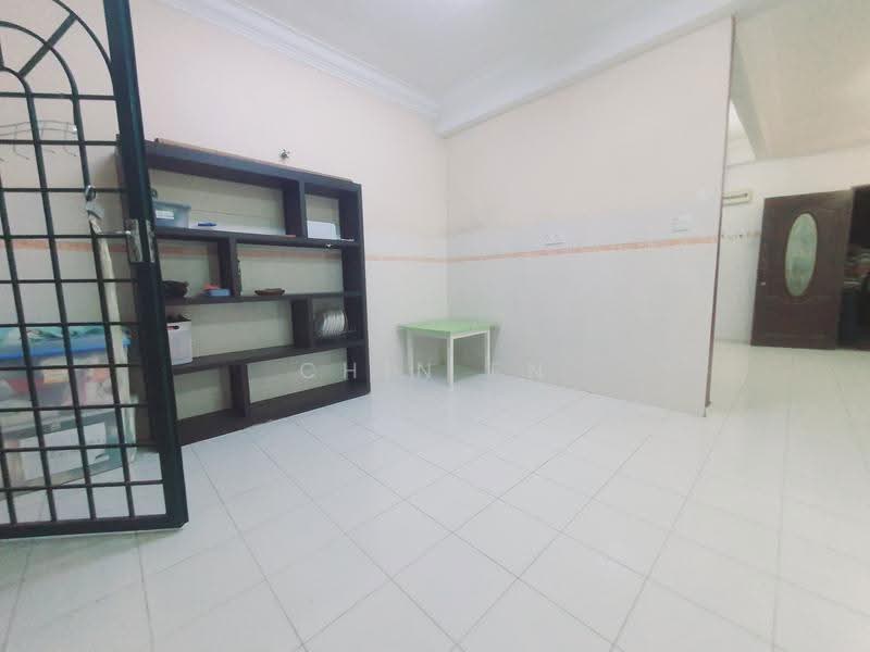 2-storey Terraced House for Sale in Taman Angkasa Nuri (Durian Tunggal) - CHIN FN - Interior - PropertyGuru.com.my