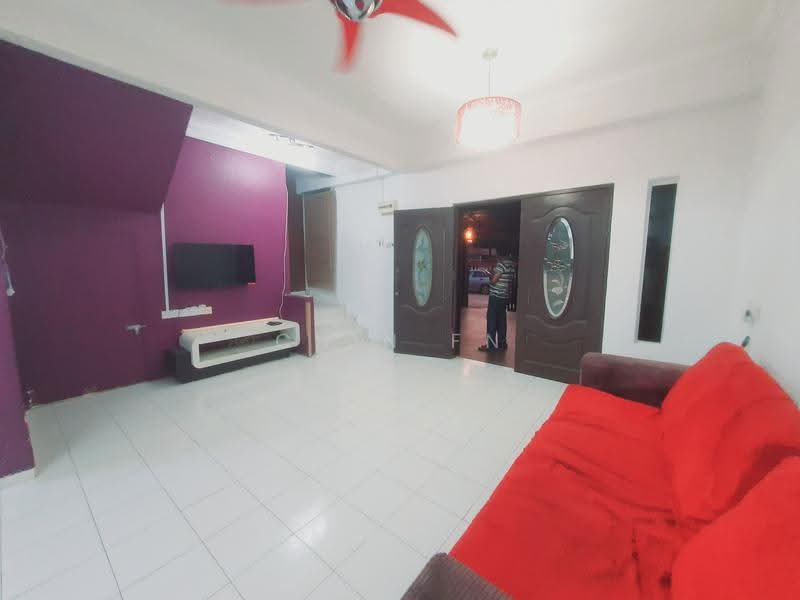 2-storey Terraced House for Sale in Taman Angkasa Nuri (Durian Tunggal) - CHIN FN - Living Room - PropertyGuru.com.my