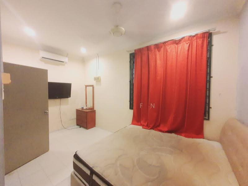 2-storey Terraced House for Sale in Taman Angkasa Nuri (Durian Tunggal) - CHIN FN - Bedroom - PropertyGuru.com.my