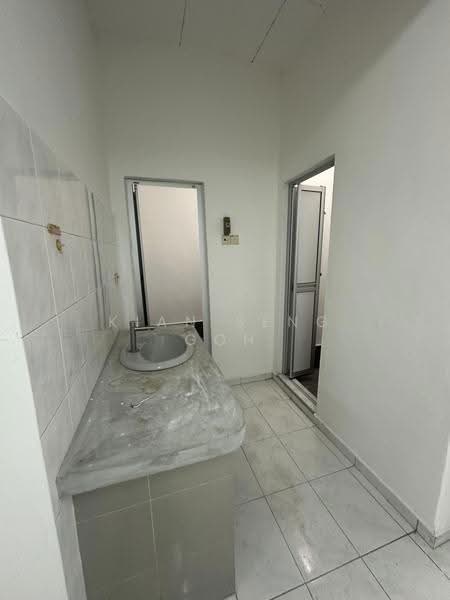 Shop / Office for Rent in Taman Ungku Tun Aminah (Skudai) - Kian Seng Goh - Interior - PropertyGuru.com.my