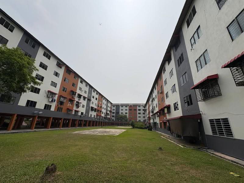 Apartment for Sale at Taman Bunga Raya, Bukit Beruntung - Hafiz Yaacob - Exterior - PropertyGuru.com.my