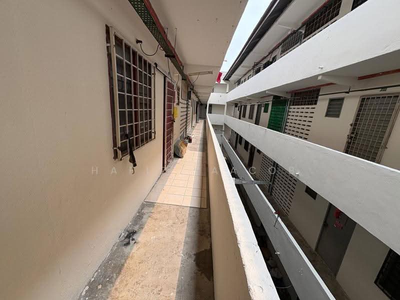 Apartment for Sale at Taman Bunga Raya, Bukit Beruntung - Hafiz Yaacob - Exterior - PropertyGuru.com.my