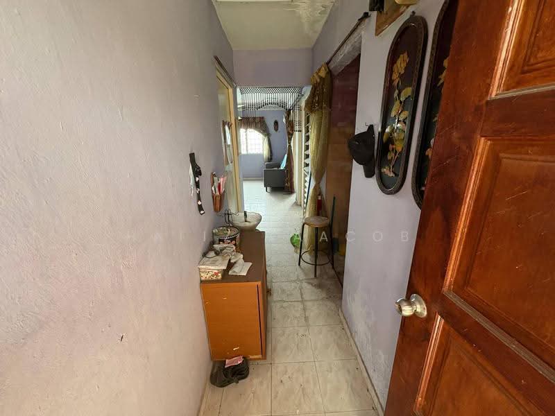 Apartment for Sale at Taman Bunga Raya, Bukit Beruntung - Hafiz Yaacob - Interior - PropertyGuru.com.my