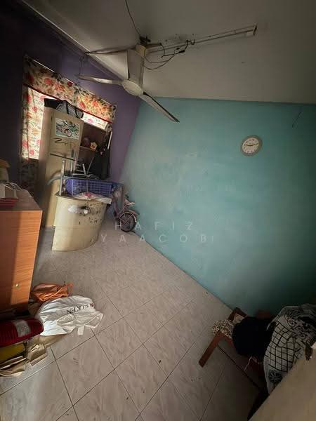 Apartment for Sale at Taman Bunga Raya, Bukit Beruntung - Hafiz Yaacob - Interior - PropertyGuru.com.my