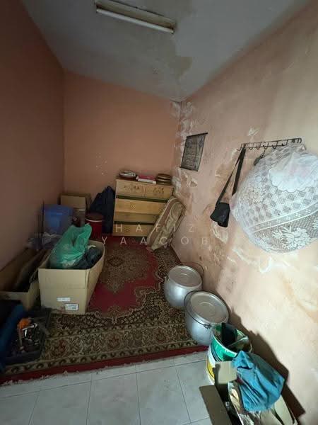 Apartment for Sale at Taman Bunga Raya, Bukit Beruntung - Hafiz Yaacob - Interior - PropertyGuru.com.my